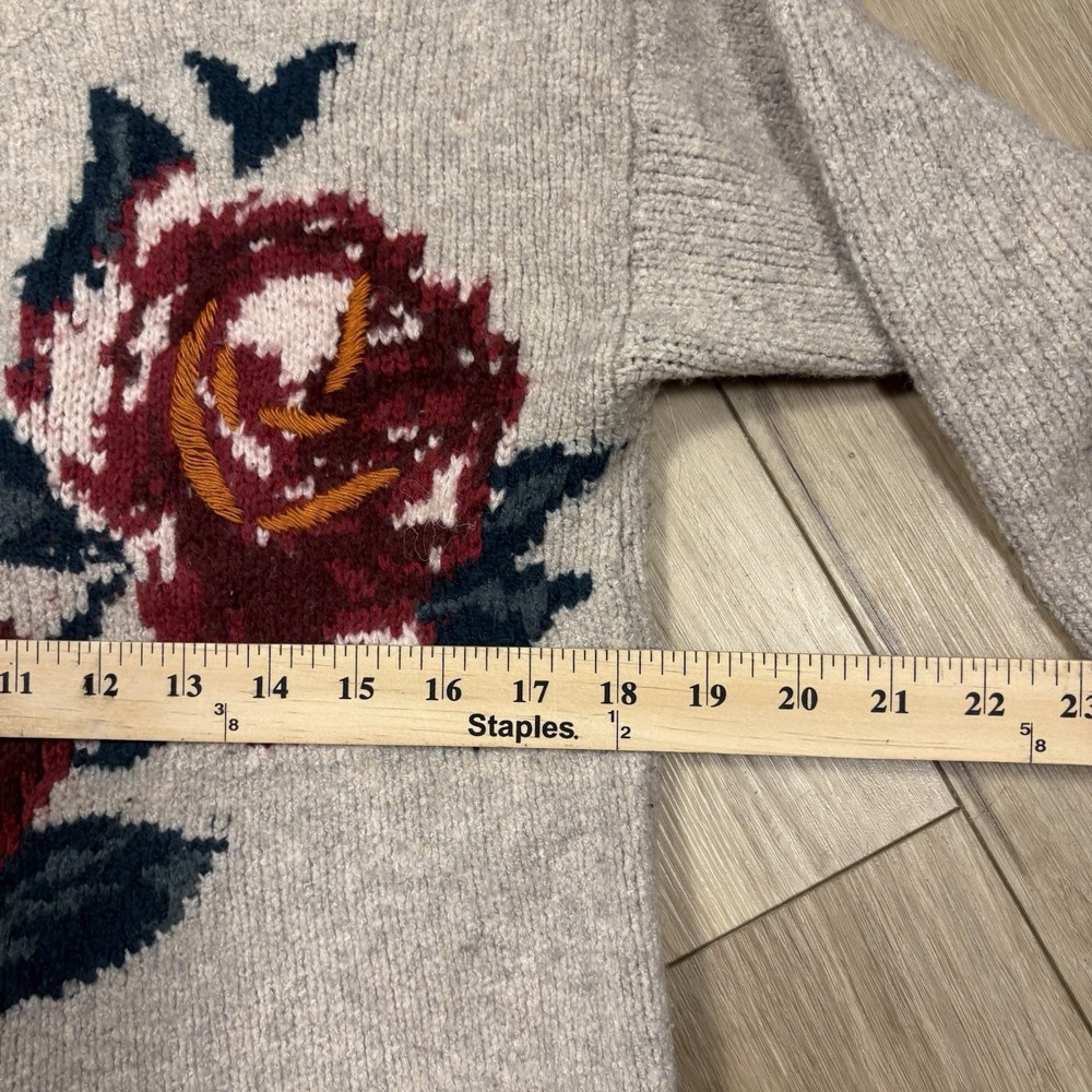 Abercrombie and Fitch Sweater Knit Roses Flowers Size Extra Small - Oatmeal - Picture 6 of 7